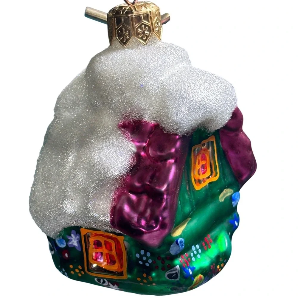 Christopher Radko Wee Berry House With Snowman Ornament‎